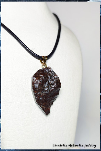 گردنبند شهابسنگ نسخه محدود