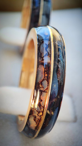 kivora_starkian_meteorite_ring_gold_unisex.jpg