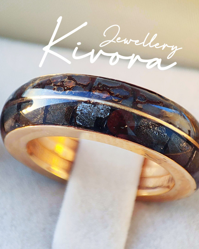 جواهرات-شهابسنگ | kivora-starkian-meteorite-jewellery.jpg